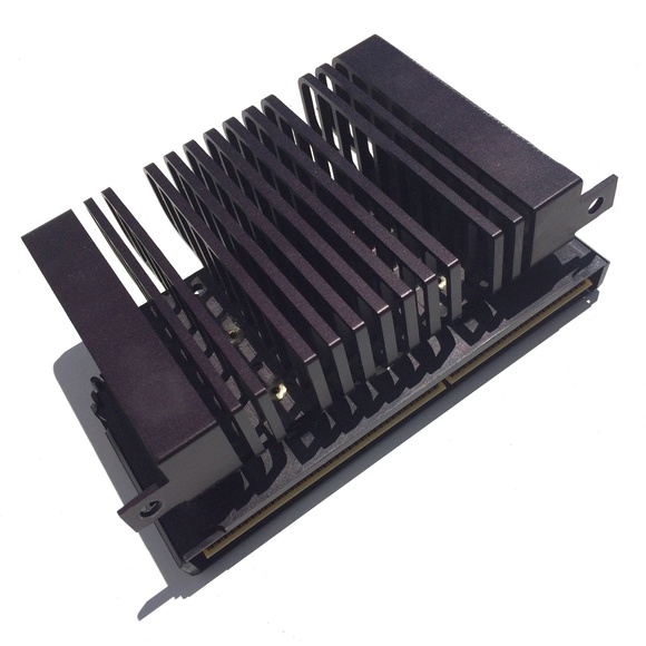 Intel Pentium II Processor Model 83580 with heat sink - Picture 2 of 3